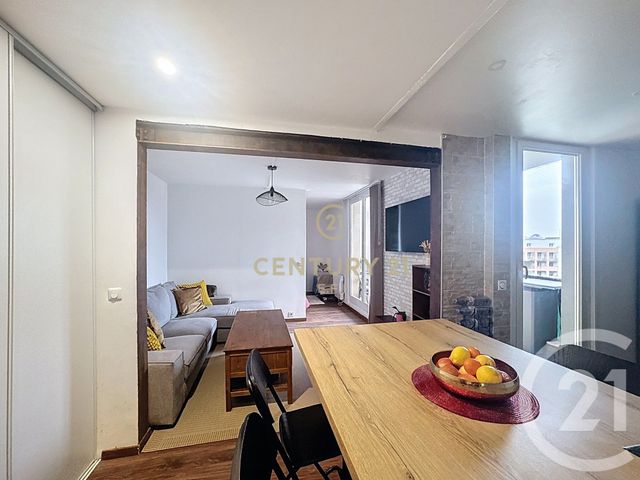 Appartement F2 à vendre - 2 pièces - 55.04 m2 - NOISY LE GRAND - 93 - ILE-DE-FRANCE - Century 21 E.F.I.