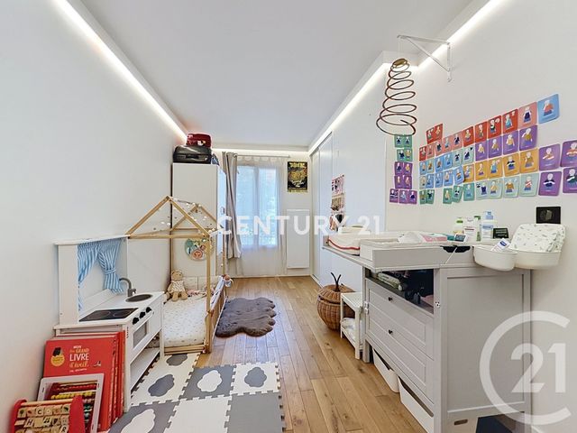 Appartement F4 à vendre - 4 pièces - 72.65 m2 - NOISY LE GRAND - 93 - ILE-DE-FRANCE - Century 21 E.F.I.