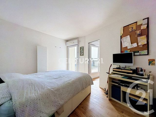 Appartement F4 à vendre - 4 pièces - 72.65 m2 - NOISY LE GRAND - 93 - ILE-DE-FRANCE - Century 21 E.F.I.