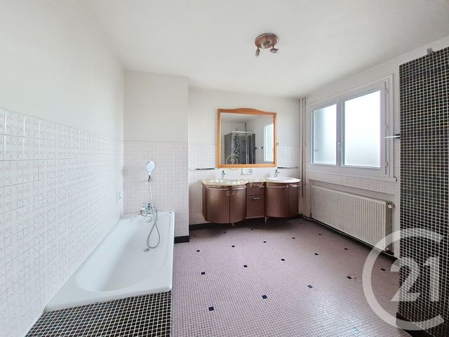 maison à louer - 5 pièces - 148.82 m2 - GOURNAY SUR MARNE - 93 - ILE-DE-FRANCE - Century 21 E.F.I.