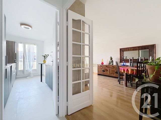 Appartement F3 à vendre - 3 pièces - 65.0 m2 - NOISY LE GRAND - 93 - ILE-DE-FRANCE - Century 21 E.F.I.