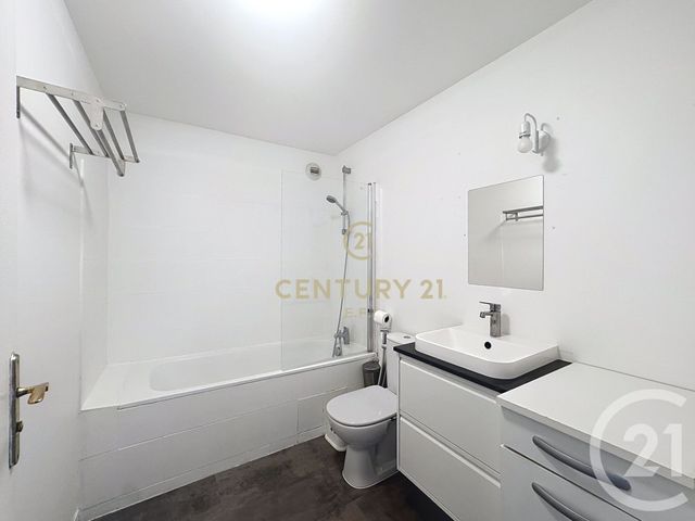 Appartement F2 à vendre - 2 pièces - 48.73 m2 - NOISY LE GRAND - 93 - ILE-DE-FRANCE - Century 21 E.F.I.