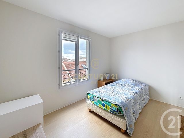 Appartement F3 à vendre - 3 pièces - 63.74 m2 - NOISY LE GRAND - 93 - ILE-DE-FRANCE - Century 21 E.F.I.