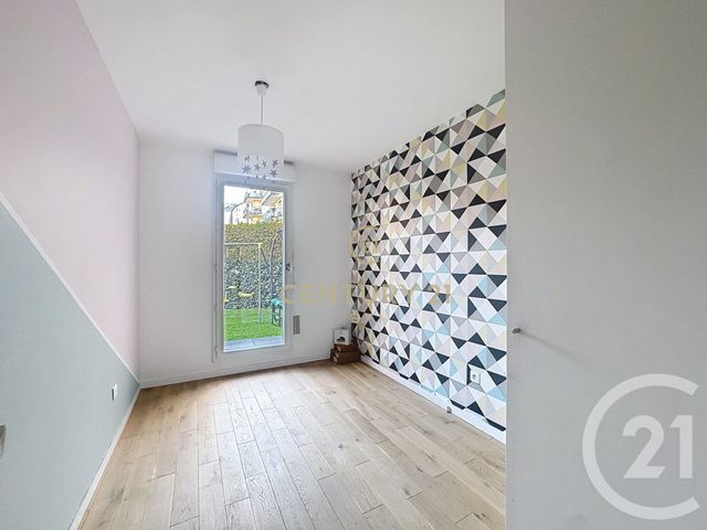 Appartement F4 à vendre - 4 pièces - 79.35 m2 - NOISY LE GRAND - 93 - ILE-DE-FRANCE - Century 21 E.F.I.