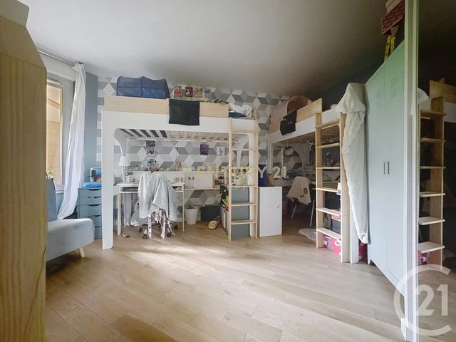 Appartement F4 à vendre - 4 pièces - 79.35 m2 - NOISY LE GRAND - 93 - ILE-DE-FRANCE - Century 21 E.F.I.