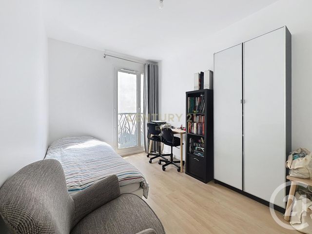 Appartement F4 à vendre - 4 pièces - 74.62 m2 - NOISY LE GRAND - 93 - ILE-DE-FRANCE - Century 21 E.F.I.