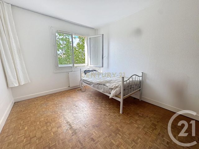 Appartement F3 à vendre - 3 pièces - 72.45 m2 - NOISY LE GRAND - 93 - ILE-DE-FRANCE - Century 21 E.F.I.