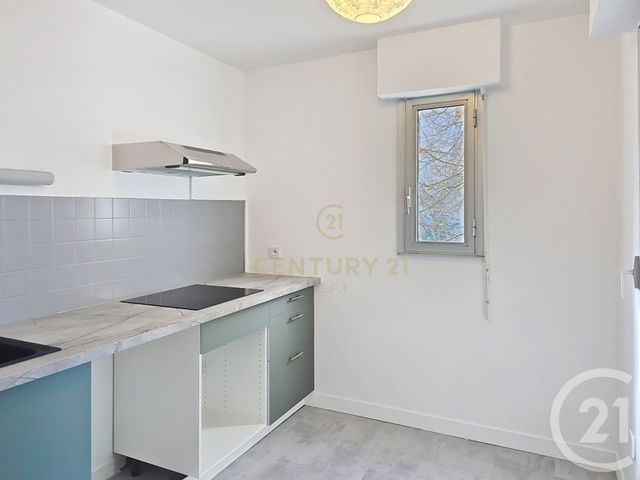 Appartement F3 à louer - 3 pièces - 66.58 m2 - NOISY LE GRAND - 93 - ILE-DE-FRANCE - Century 21 E.F.I.