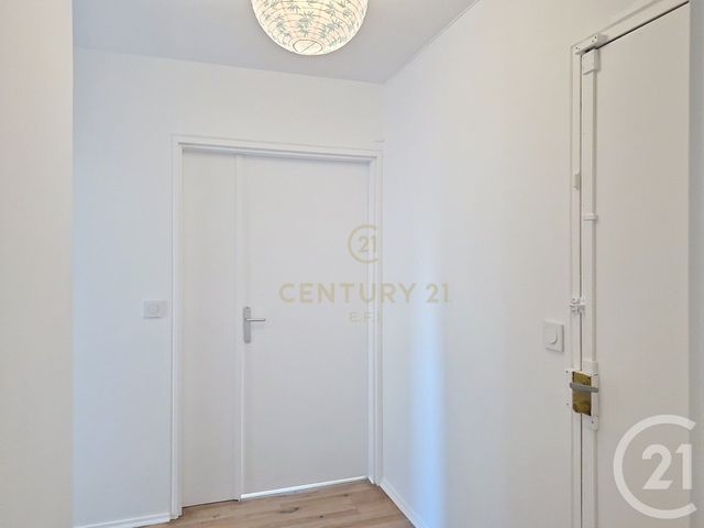 Appartement F3 à louer - 3 pièces - 66.58 m2 - NOISY LE GRAND - 93 - ILE-DE-FRANCE - Century 21 E.F.I.