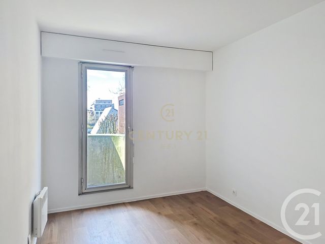 Appartement F3 à louer - 3 pièces - 66.58 m2 - NOISY LE GRAND - 93 - ILE-DE-FRANCE - Century 21 E.F.I.