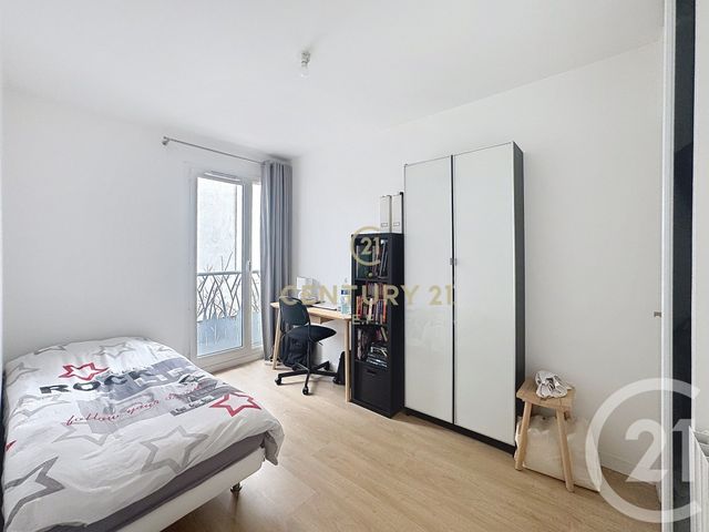 Appartement F4 à vendre - 4 pièces - 74.62 m2 - NOISY LE GRAND - 93 - ILE-DE-FRANCE - Century 21 E.F.I.