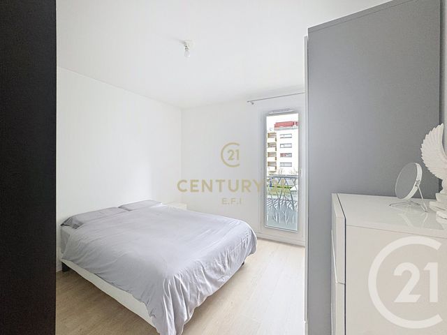 Appartement F4 à vendre - 4 pièces - 74.62 m2 - NOISY LE GRAND - 93 - ILE-DE-FRANCE - Century 21 E.F.I.