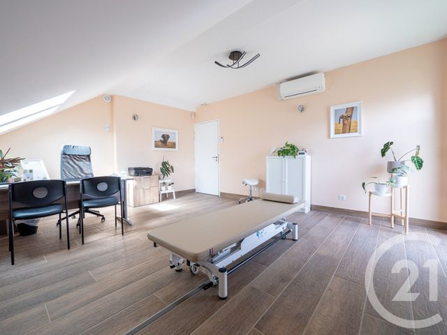 maison à vendre - 6 pièces - 190.0 m2 - COUPVRAY - 77 - ILE-DE-FRANCE - Century 21 E.F.I.