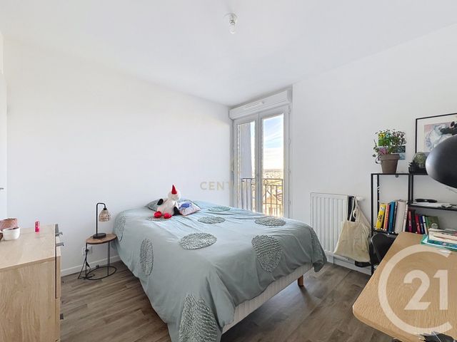 Appartement F4 à vendre - 4 pièces - 78.0 m2 - NOISY LE GRAND - 93 - ILE-DE-FRANCE - Century 21 E.F.I.