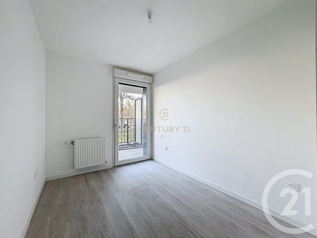 Appartement F3 à vendre - 3 pièces - 59.0 m2 - NOISY LE GRAND - 93 - ILE-DE-FRANCE - Century 21 E.F.I.