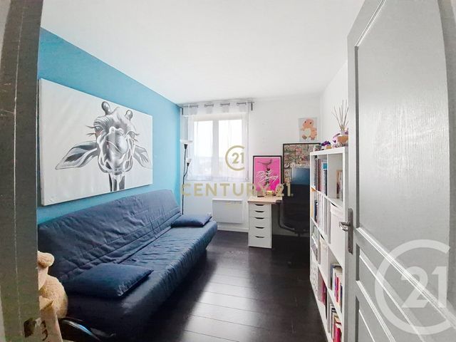 Appartement F3 à louer - 3 pièces - 72.08 m2 - NOISY LE GRAND - 93 - ILE-DE-FRANCE - Century 21 E.F.I.