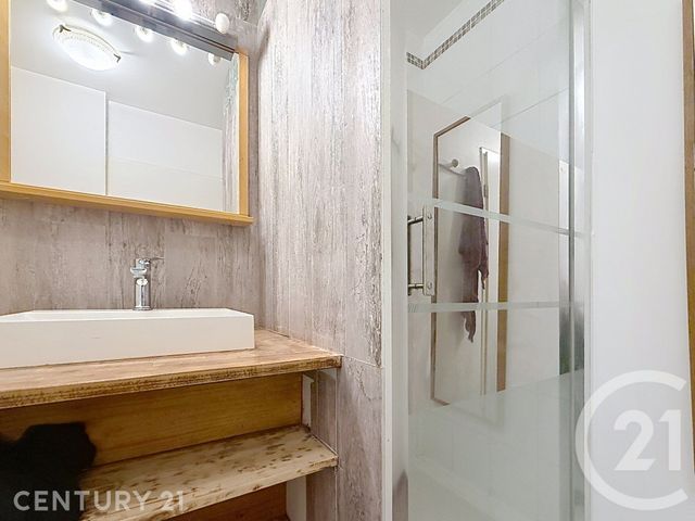 Appartement F2 à vendre - 2 pièces - 38.65 m2 - NOISY LE GRAND - 93 - ILE-DE-FRANCE - Century 21 E.F.I.