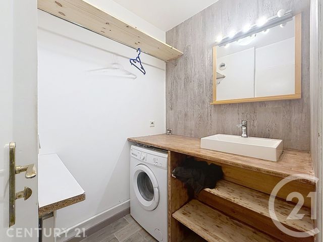 Appartement F2 à vendre - 2 pièces - 38.65 m2 - NOISY LE GRAND - 93 - ILE-DE-FRANCE - Century 21 E.F.I.