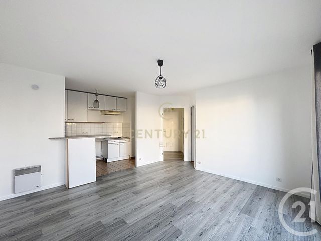 Appartement F2 à vendre - 2 pièces - 42.35 m2 - NOISY LE GRAND - 93 - ILE-DE-FRANCE - Century 21 E.F.I.