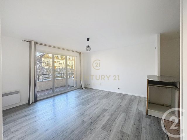 Appartement F2 à vendre - 2 pièces - 42.35 m2 - NOISY LE GRAND - 93 - ILE-DE-FRANCE - Century 21 E.F.I.