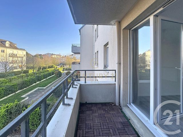 Appartement F2 à vendre - 2 pièces - 42.35 m2 - NOISY LE GRAND - 93 - ILE-DE-FRANCE - Century 21 E.F.I.
