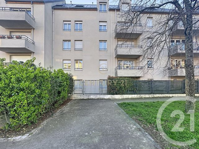 Appartement F2 à vendre - 2 pièces - 42.35 m2 - NOISY LE GRAND - 93 - ILE-DE-FRANCE - Century 21 E.F.I.