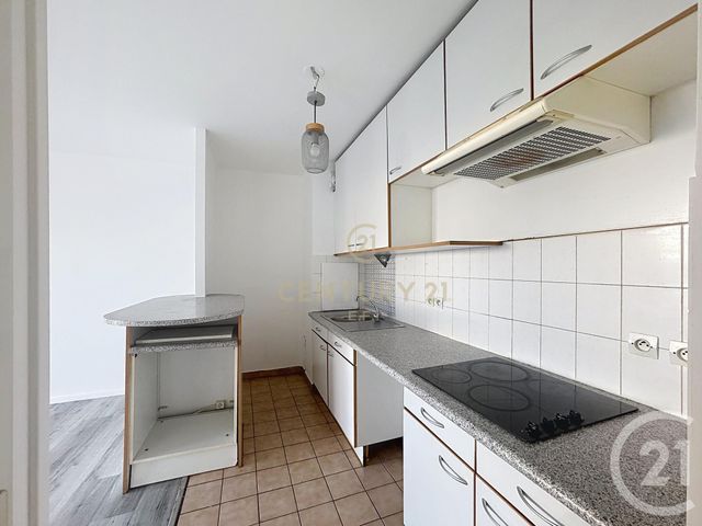 Appartement F2 à vendre - 2 pièces - 42.35 m2 - NOISY LE GRAND - 93 - ILE-DE-FRANCE - Century 21 E.F.I.