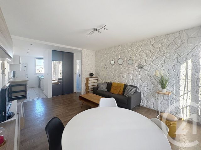 Appartement F3 à vendre - 3 pièces - 53.0 m2 - NOISY LE GRAND - 93 - ILE-DE-FRANCE - Century 21 E.F.I.