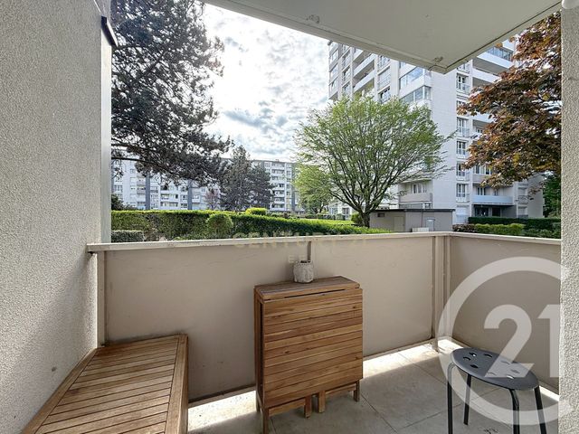 Appartement F3 à vendre - 3 pièces - 57.77 m2 - NEUILLY SUR MARNE - 93 - ILE-DE-FRANCE - Century 21 E.F.I.