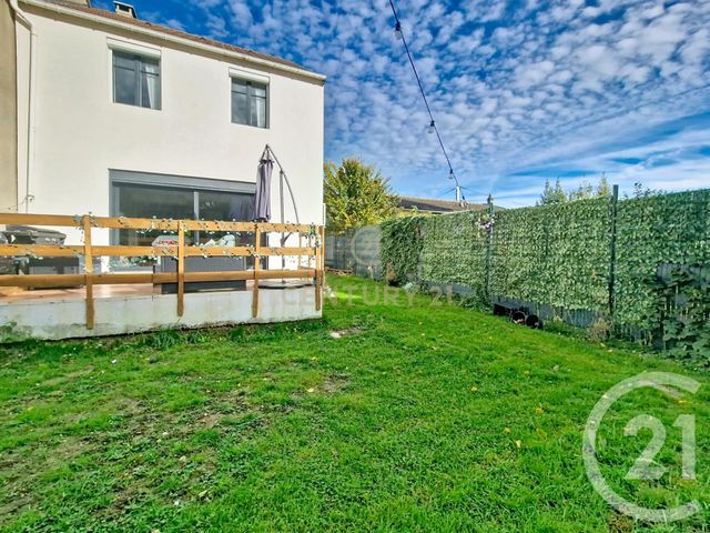maison à vendre - 4 pièces - 90.0 m2 - NOISY LE GRAND - 93 - ILE-DE-FRANCE - Century 21 E.F.I.