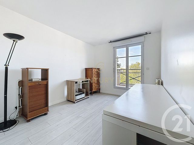 Appartement F5 à vendre - 5 pièces - 138.07 m2 - GOURNAY SUR MARNE - 93 - ILE-DE-FRANCE - Century 21 E.F.I.