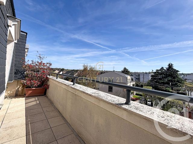 Appartement F5 à vendre - 5 pièces - 138.07 m2 - GOURNAY SUR MARNE - 93 - ILE-DE-FRANCE - Century 21 E.F.I.