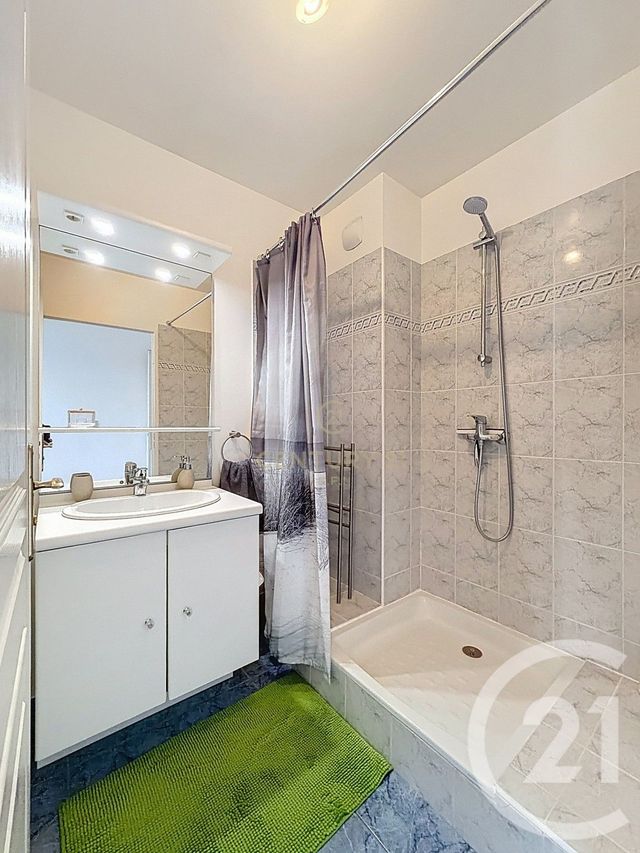 Appartement F5 à vendre - 5 pièces - 138.07 m2 - GOURNAY SUR MARNE - 93 - ILE-DE-FRANCE - Century 21 E.F.I.