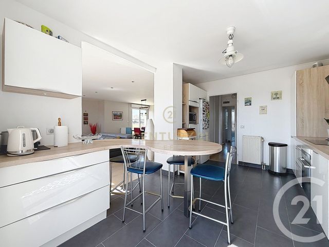 Appartement F5 à vendre - 5 pièces - 138.07 m2 - GOURNAY SUR MARNE - 93 - ILE-DE-FRANCE - Century 21 E.F.I.