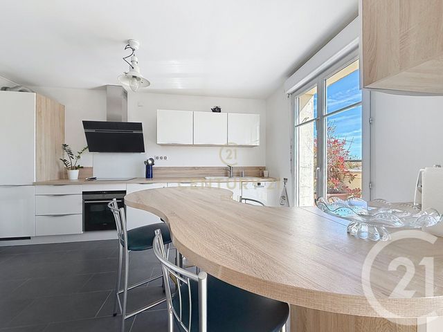 Appartement F5 à vendre - 5 pièces - 138.07 m2 - GOURNAY SUR MARNE - 93 - ILE-DE-FRANCE - Century 21 E.F.I.