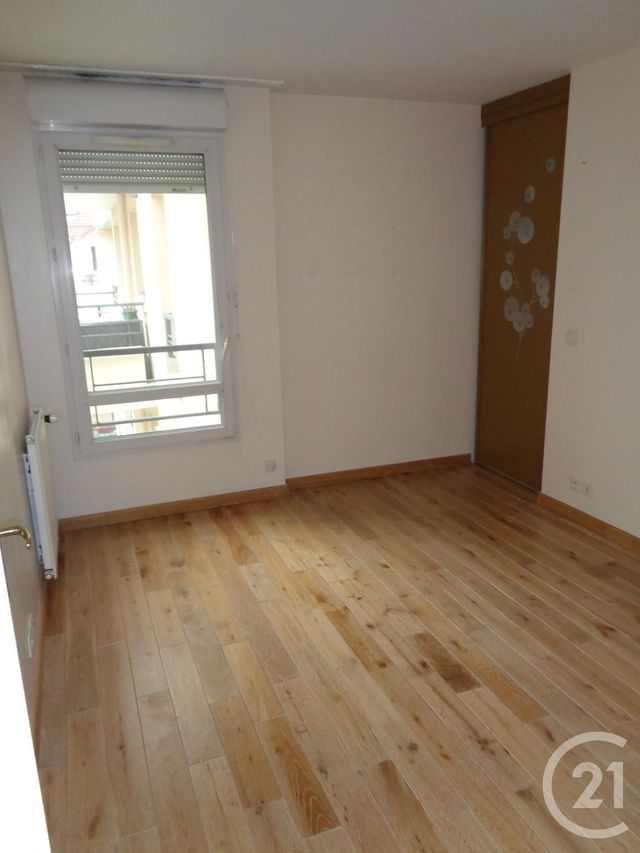 Appartement F2 à louer - 2 pièces - 44.82 m2 - NOISY LE GRAND - 93 - ILE-DE-FRANCE - Century 21 E.F.I.