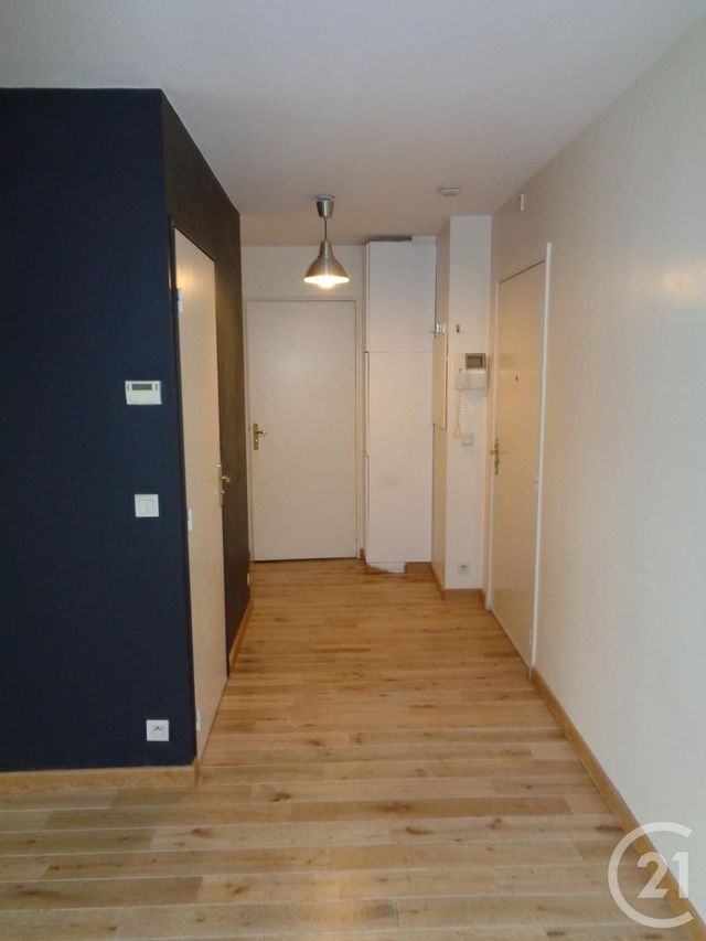 Appartement F2 à louer - 2 pièces - 44.82 m2 - NOISY LE GRAND - 93 - ILE-DE-FRANCE - Century 21 E.F.I.