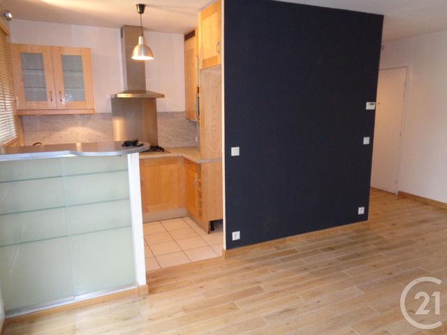 Appartement F2 à louer - 2 pièces - 44.82 m2 - NOISY LE GRAND - 93 - ILE-DE-FRANCE - Century 21 E.F.I.