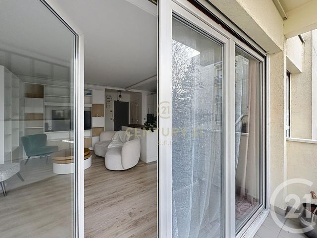 Appartement F4 à vendre - 4 pièces - 70.02 m2 - NOISY LE GRAND - 93 - ILE-DE-FRANCE - Century 21 E.F.I.