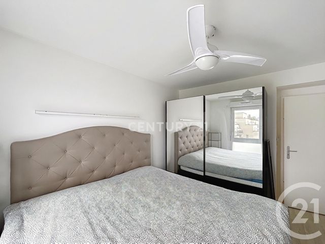 Appartement F4 à vendre - 4 pièces - 72.0 m2 - NOISY LE GRAND - 93 - ILE-DE-FRANCE - Century 21 E.F.I.