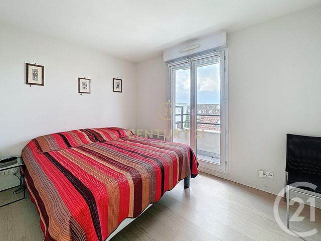 Appartement F3 à vendre - 3 pièces - 63.74 m2 - NOISY LE GRAND - 93 - ILE-DE-FRANCE - Century 21 E.F.I.