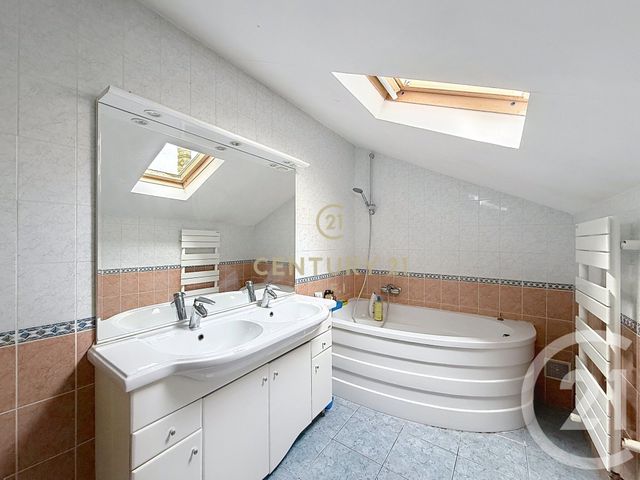 maison à vendre - 4 pièces - 79.01 m2 - NOISIEL - 77 - ILE-DE-FRANCE - Century 21 E.F.I.