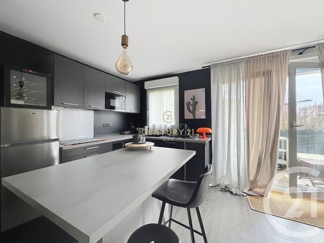 Appartement F3 à vendre - 3 pièces - 64.0 m2 - NOISY LE GRAND - 93 - ILE-DE-FRANCE - Century 21 E.F.I.