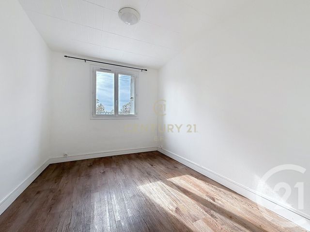 Appartement F4 à vendre - 4 pièces - 69.21 m2 - NOISY LE GRAND - 93 - ILE-DE-FRANCE - Century 21 E.F.I.