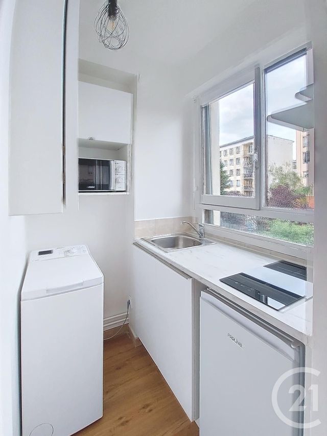 Appartement F1 à louer - 1 pièce - 23.62 m2 - MONTREUIL - 93 - ILE-DE-FRANCE - Century 21 E.F.I.