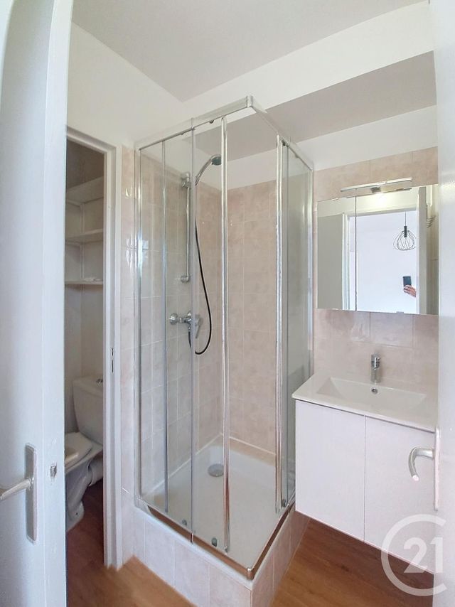 Appartement F1 à louer - 1 pièce - 23.62 m2 - MONTREUIL - 93 - ILE-DE-FRANCE - Century 21 E.F.I.