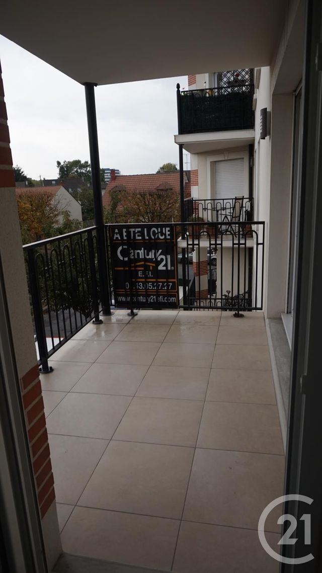 Appartement F3 à louer - 3 pièces - 57.33 m2 - NOISY LE GRAND - 93 - ILE-DE-FRANCE - Century 21 E.F.I.