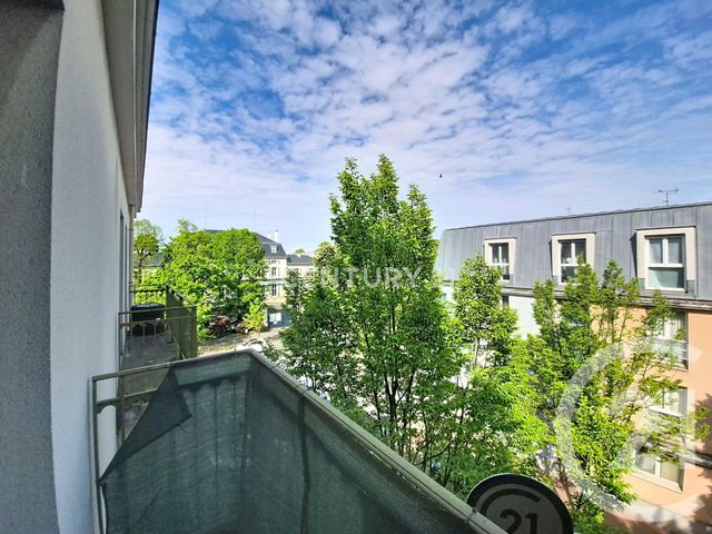 Appartement Studio à louer - 1 pièce - 23.78 m2 - NOISY LE GRAND - 93 - ILE-DE-FRANCE - Century 21 E.F.I.