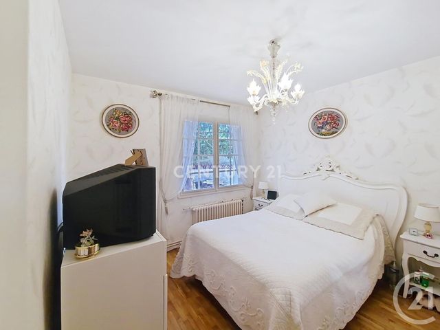 maison à vendre - 5 pièces - 140.0 m2 - NOISY LE GRAND - 93 - ILE-DE-FRANCE - Century 21 E.F.I.