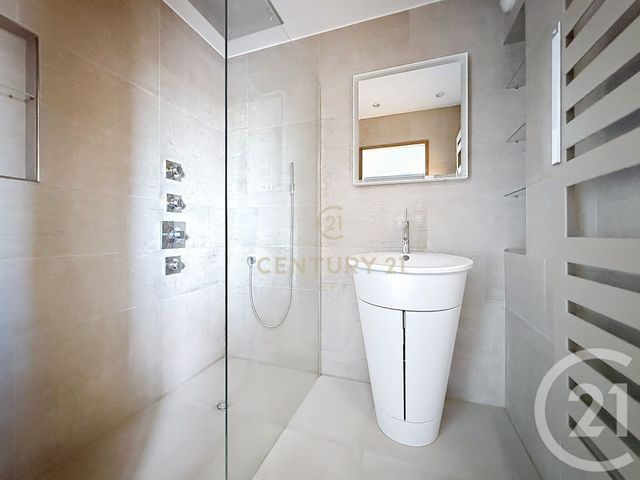 Appartement F3 à vendre - 3 pièces - 65.47 m2 - NOISY LE GRAND - 93 - ILE-DE-FRANCE - Century 21 E.F.I.